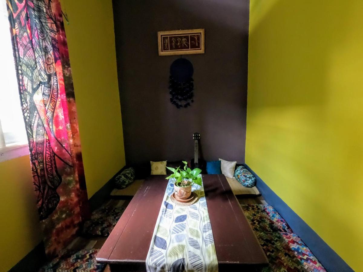 Stargaze Backpackers Hostel Guwahati Buitenkant foto