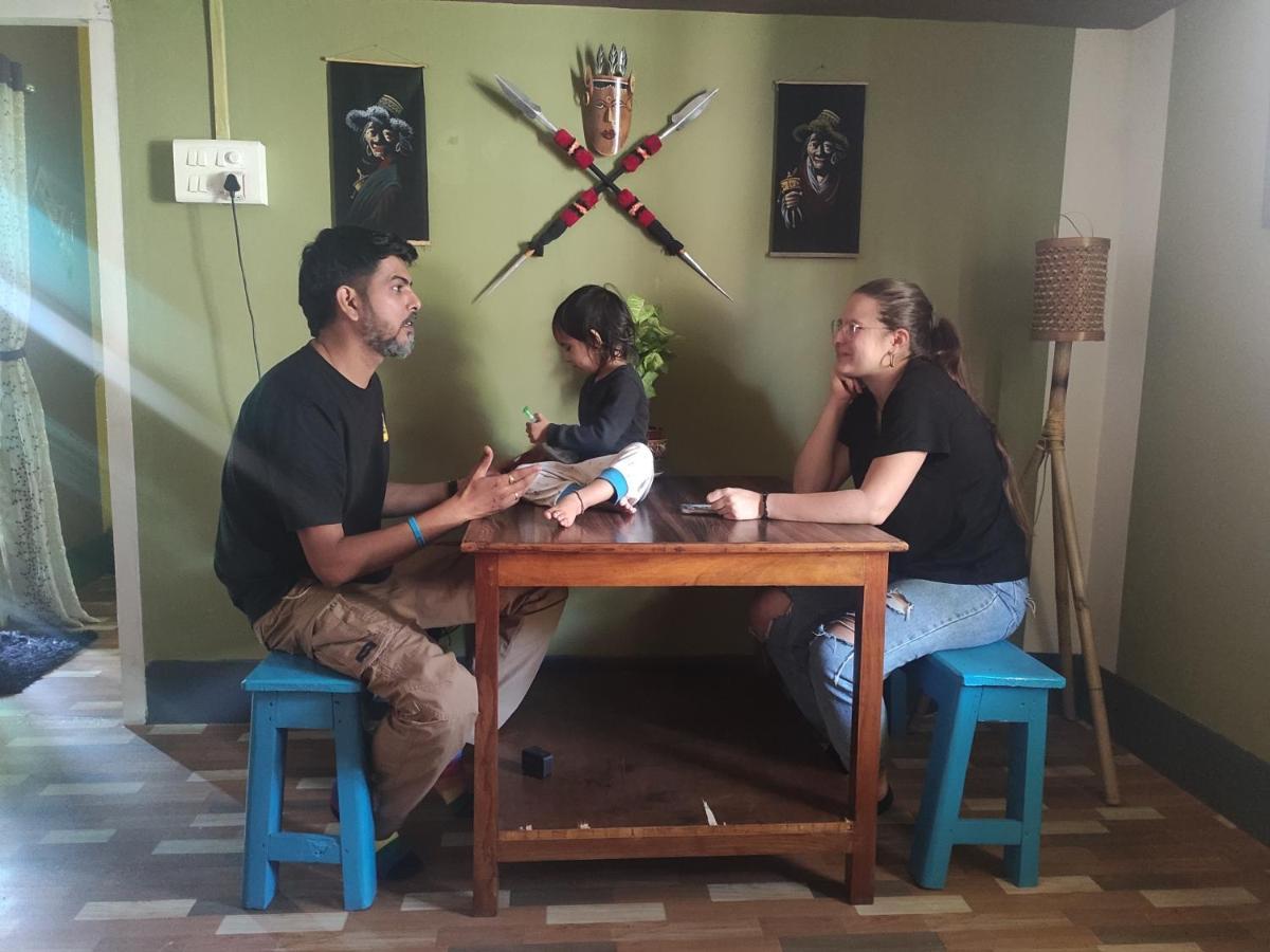 Stargaze Backpackers Hostel Guwahati Buitenkant foto