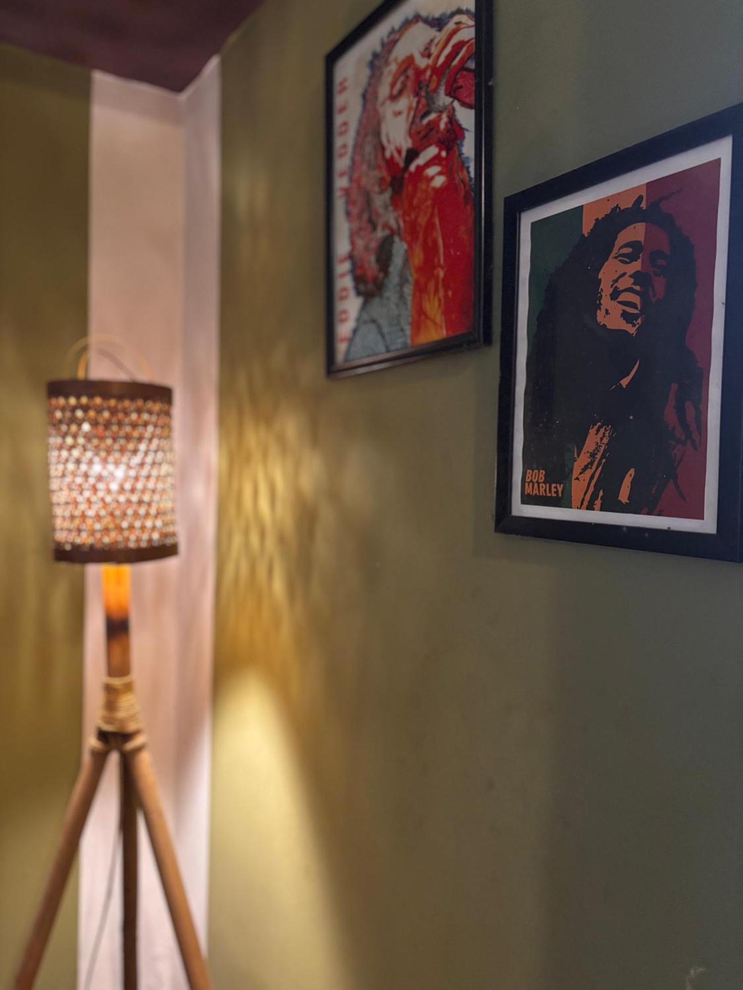 Stargaze Backpackers Hostel Guwahati Buitenkant foto