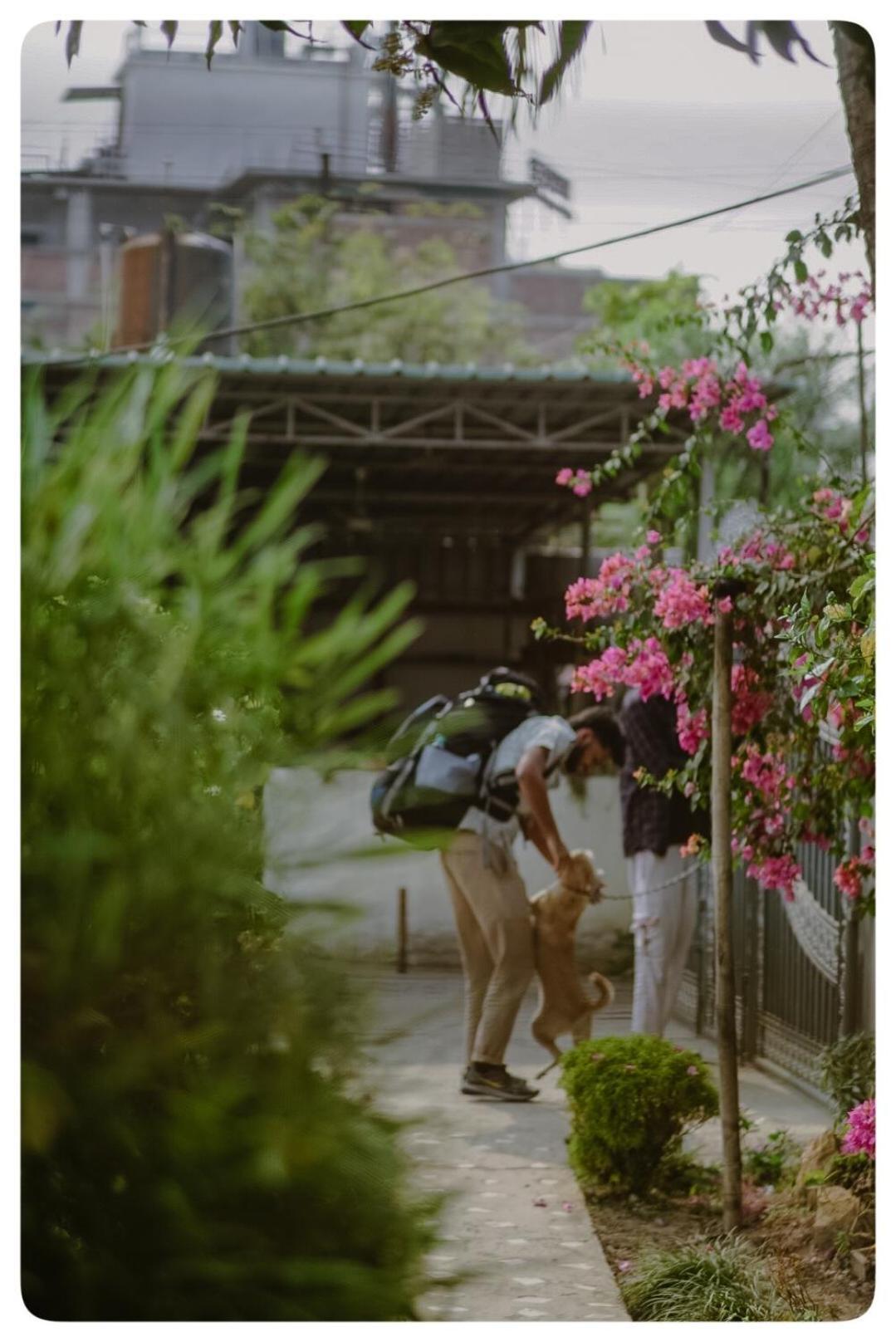 Stargaze Backpackers Hostel Guwahati Buitenkant foto