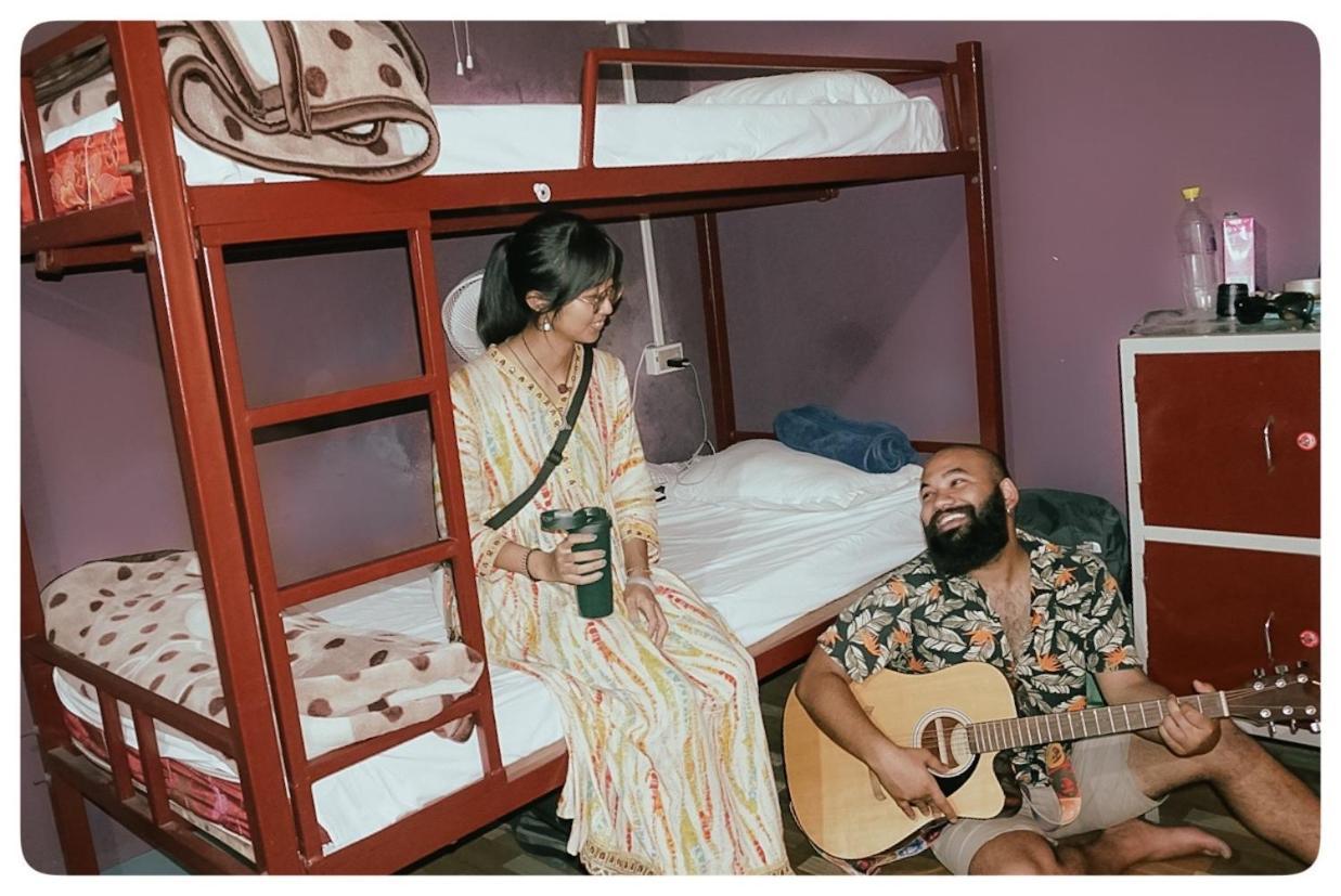 Stargaze Backpackers Hostel Guwahati Buitenkant foto